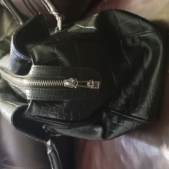 LIZ CLAIBORNE NEW YORK FAUX CROC SATCHEL PURSE HANDBAG - Picture 3 of 11